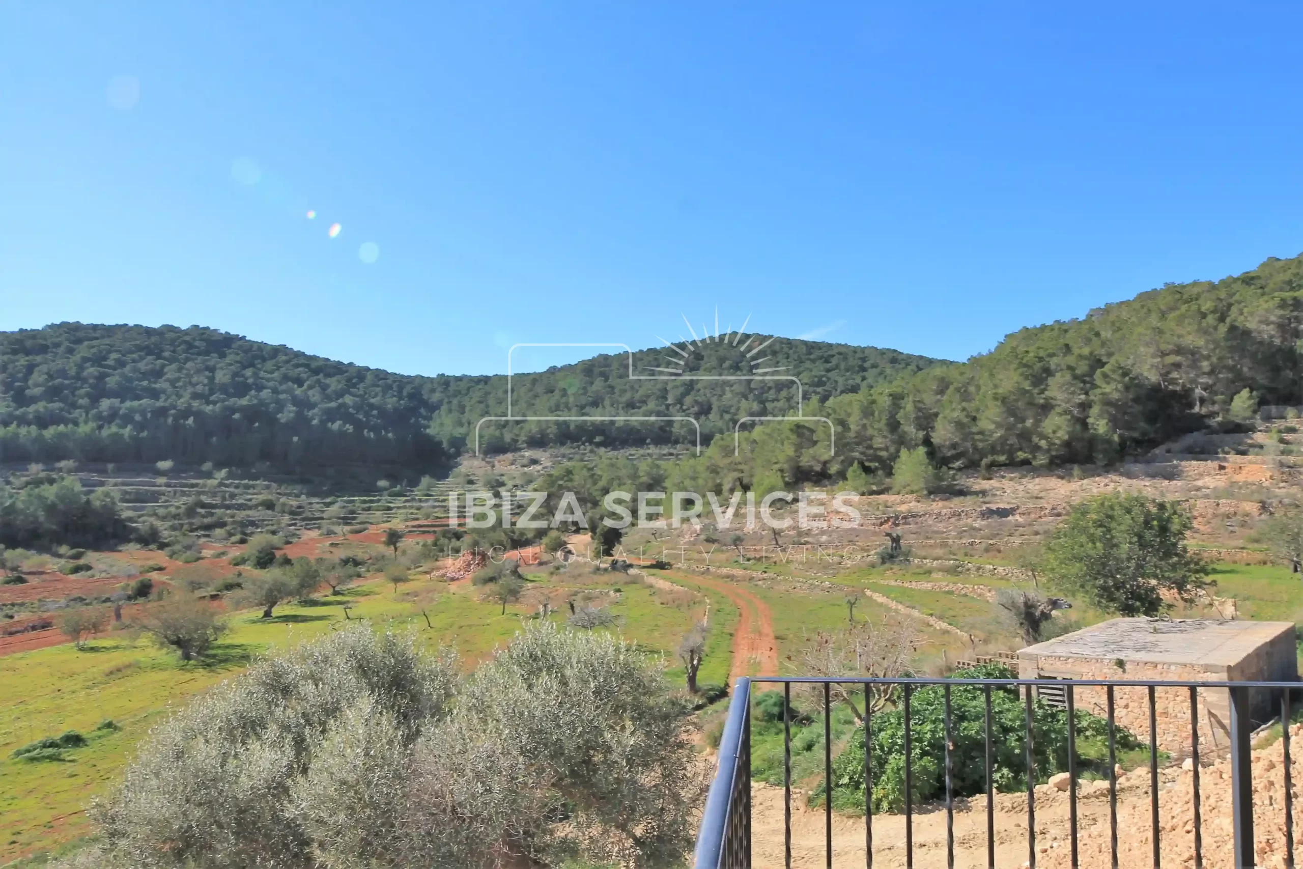 Auténtica Finca con Piscina en San Mateo, Ibiza para alquilar