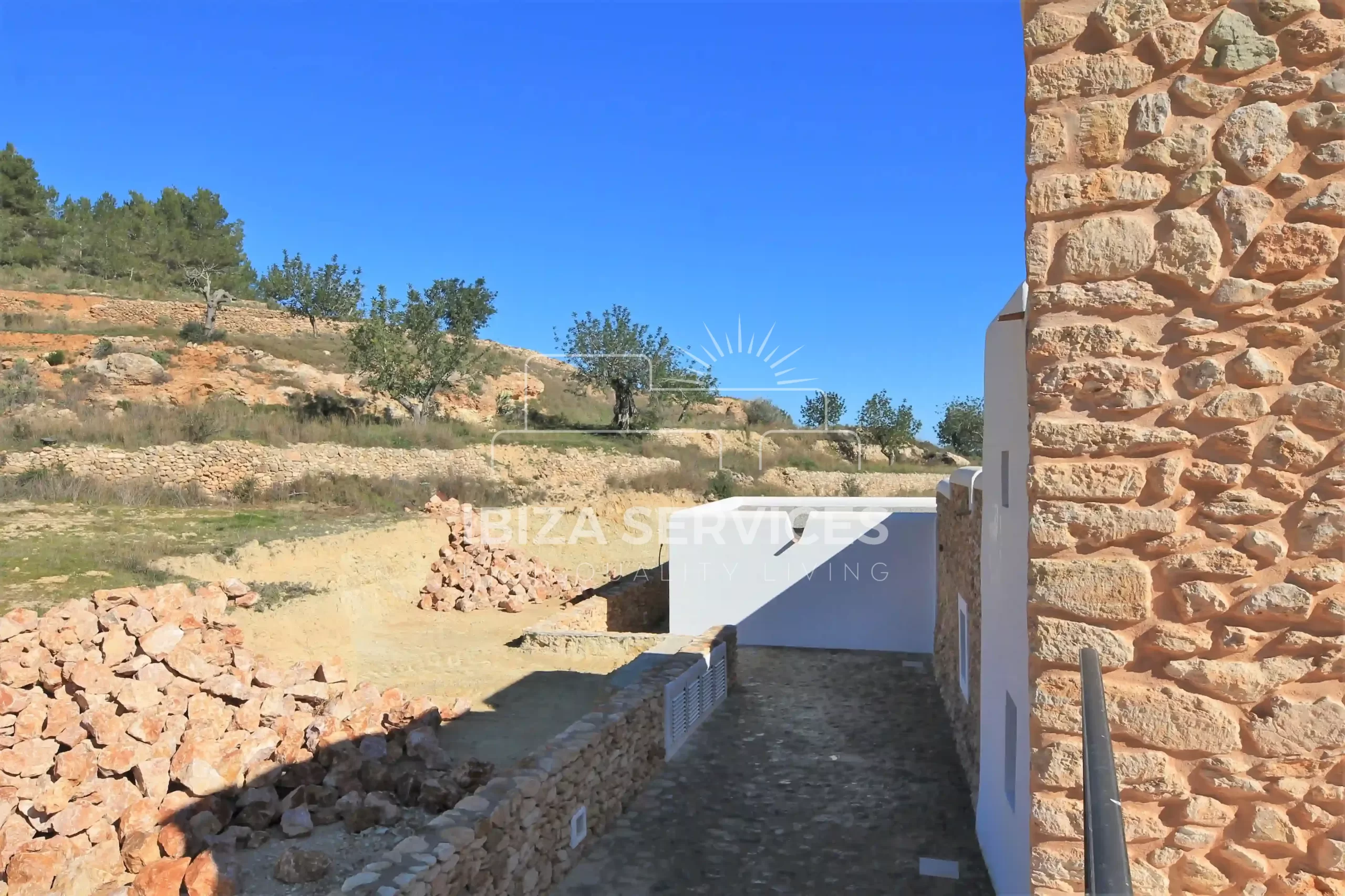 Auténtica Finca con Piscina en San Mateo, Ibiza para alquilar