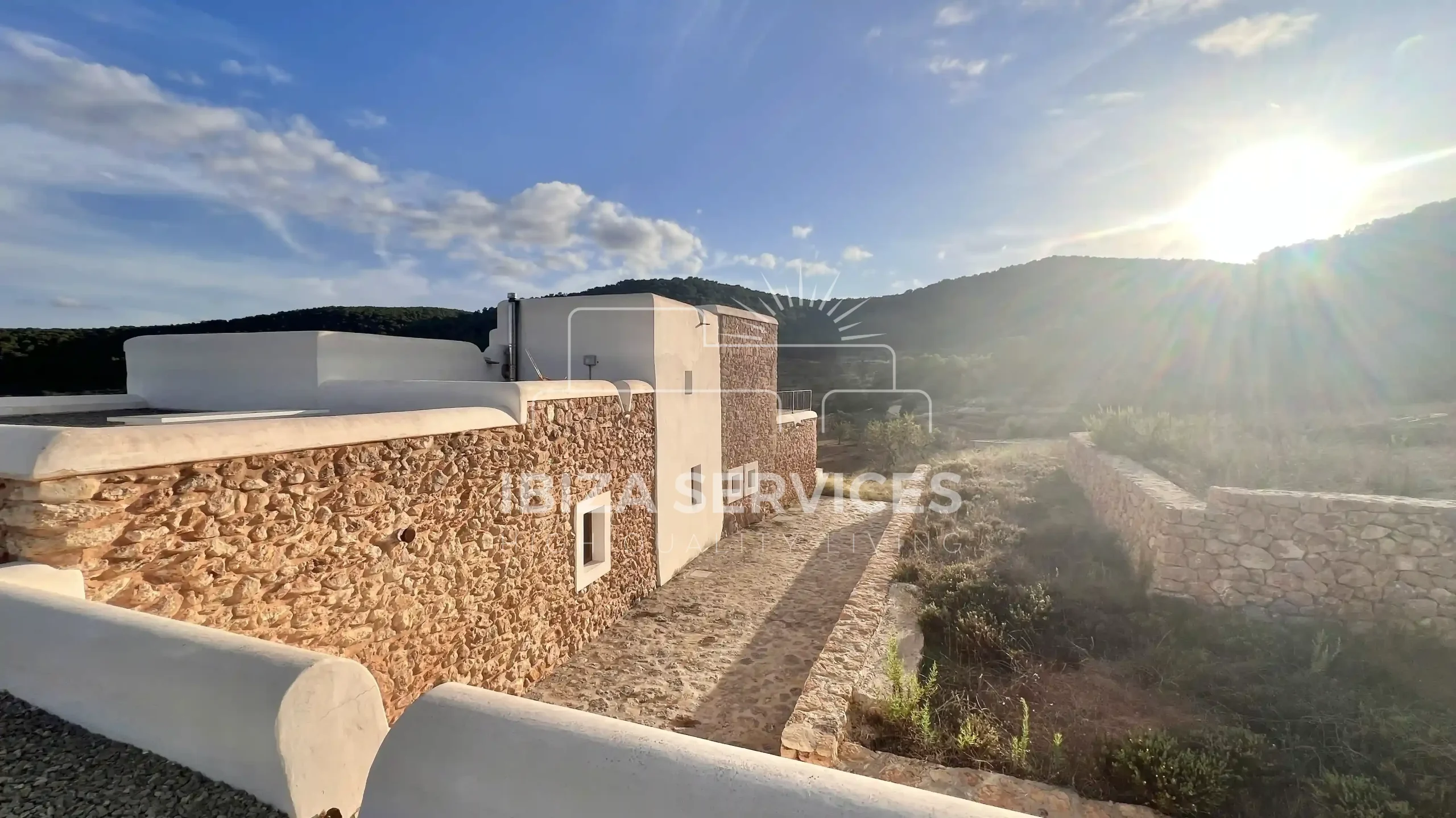 Authentic Finca with Pool in San Mateo, Ibiza for Rent