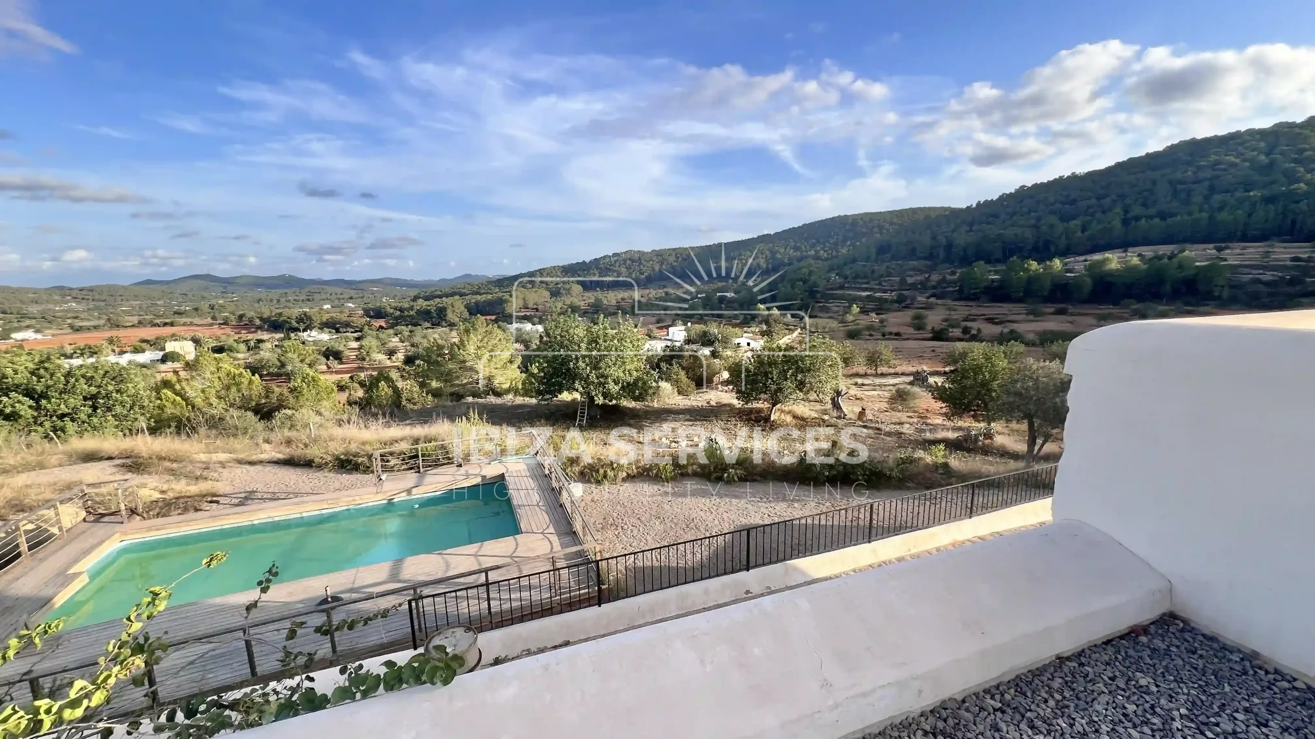 Auténtica Finca con Piscina en San Mateo, Ibiza para alquilar