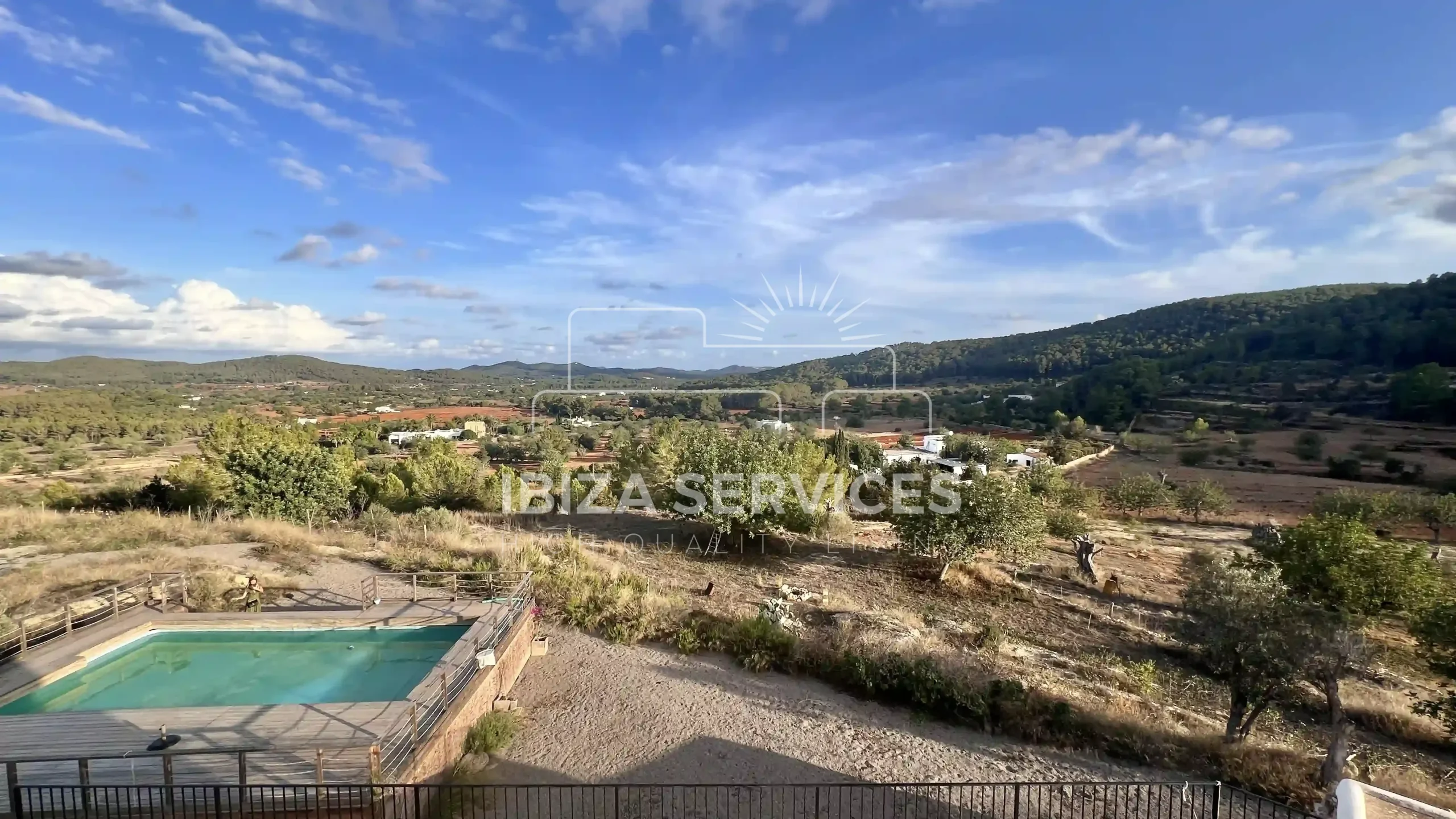 Auténtica Finca con Piscina en San Mateo, Ibiza para alquilar