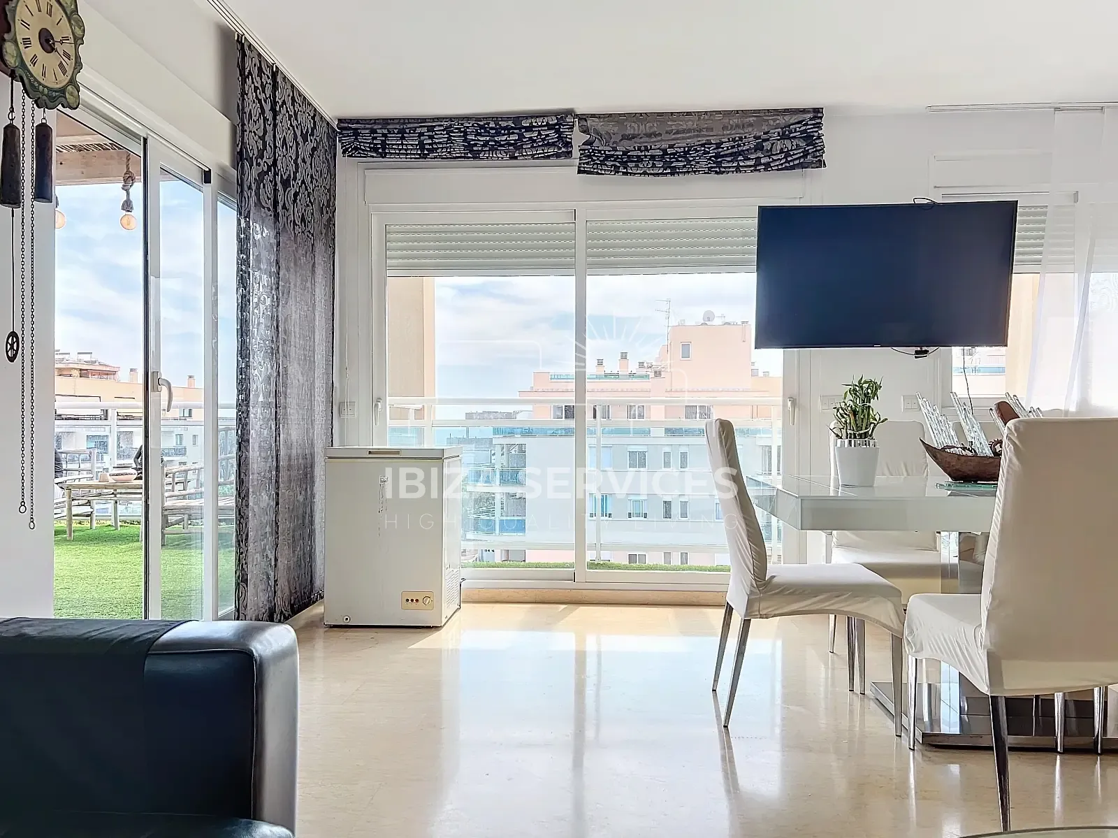 Ático con vistas al mar en venta en playa d’en bossa