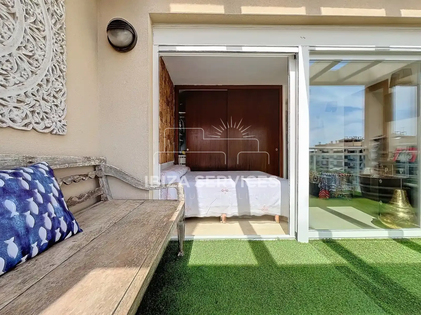 Ático con vistas al mar en venta en playa d’en bossa