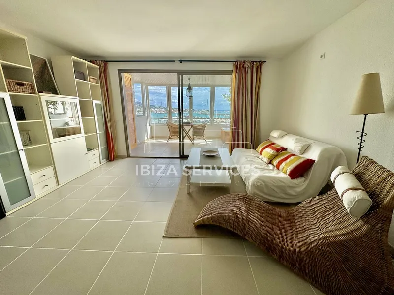 Temporal rental sea front apartment in Ibiza port