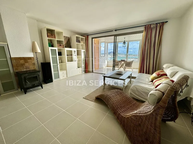 Temporal rental sea front apartment in Ibiza port