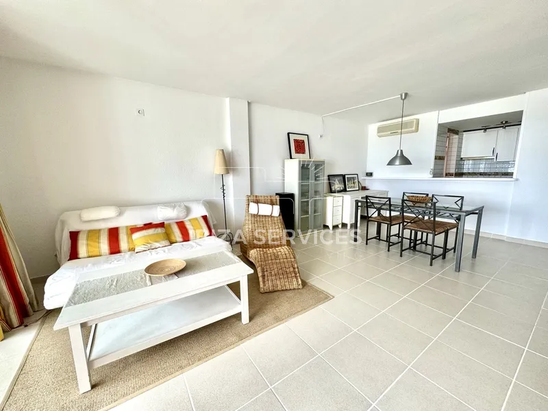 Temporal rental sea front apartment in Ibiza port