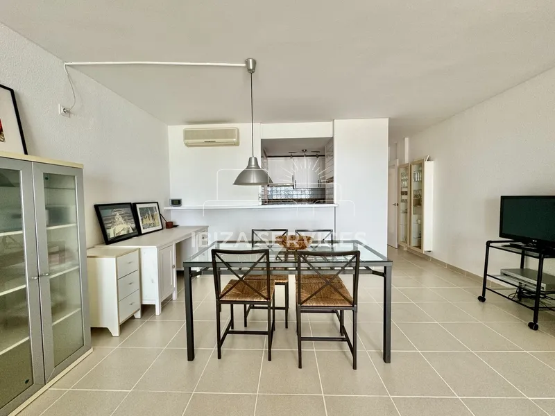 Temporal rental sea front apartment in Ibiza port