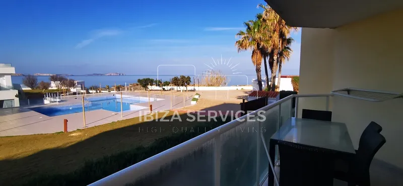 Long-Term Rental: 70 m² 2 bedrooms Apartment with Pool and Sea Views