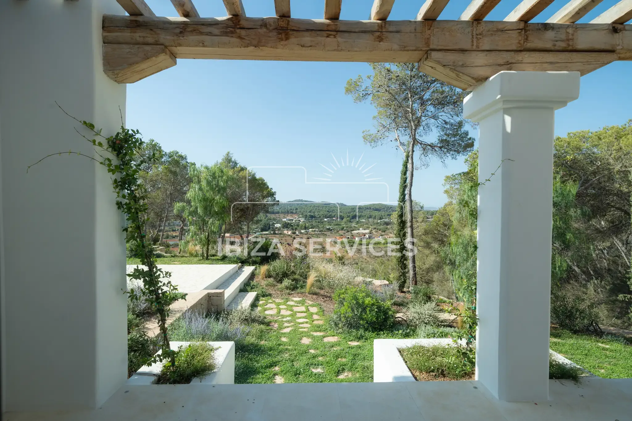 Villa Blakstad a Santa Gertrudis con Vista Panoramica in Vendita