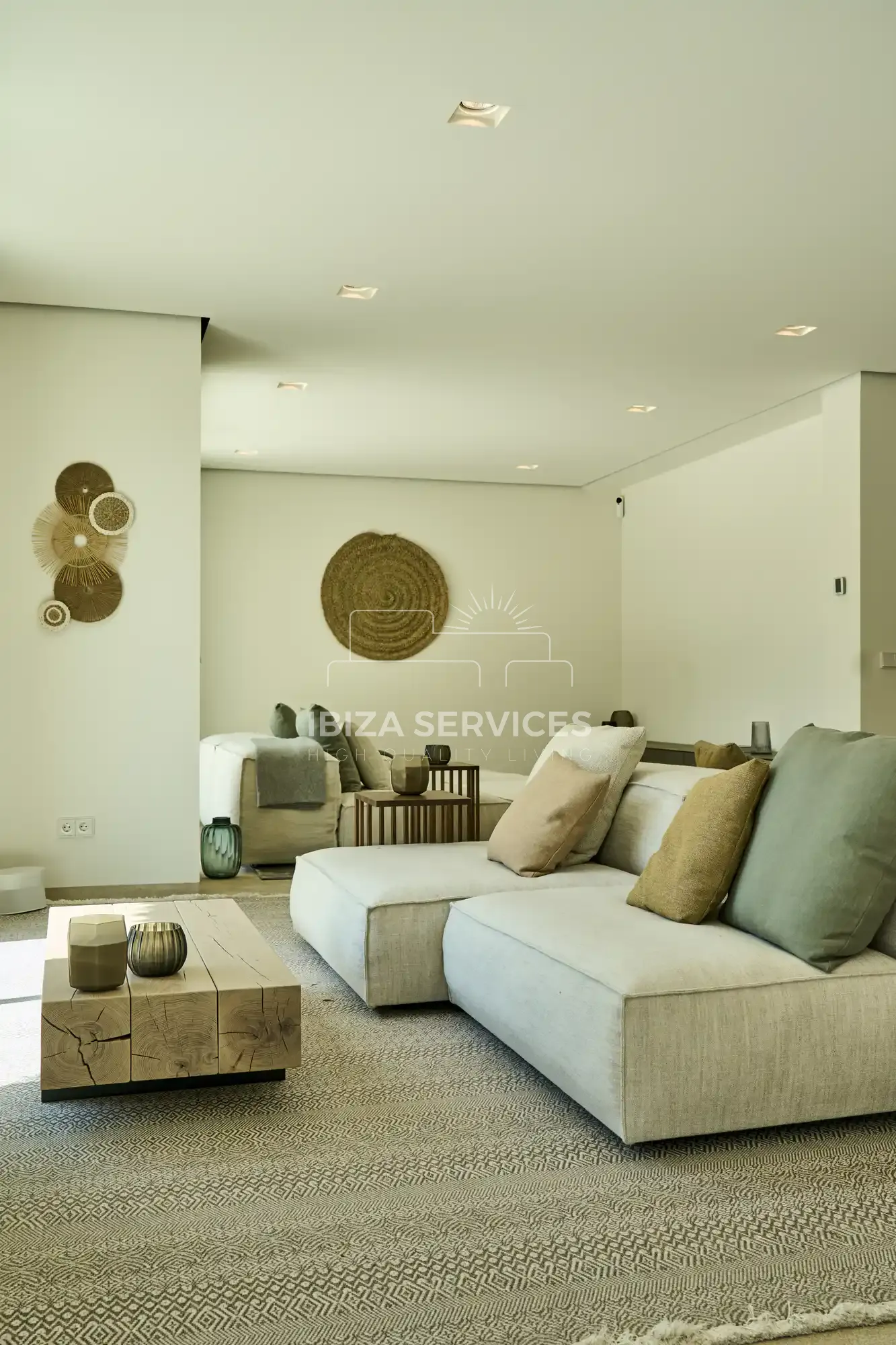 Luxurious Ground Floor Duplex for Sale in Es Vive – Hippiements Residence