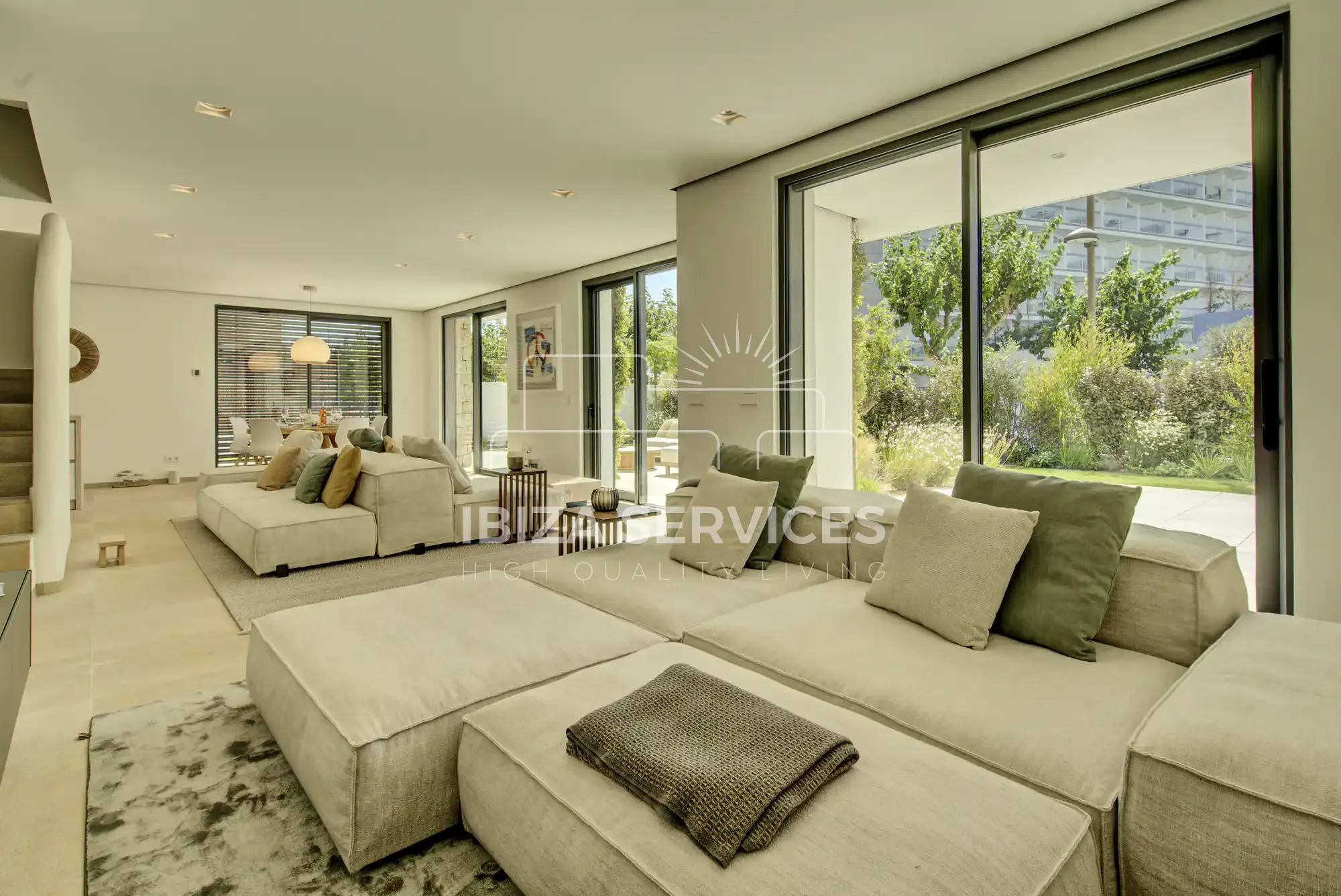 Luxurious Ground Floor Duplex for Sale in Es Vive – Hippiements Residence