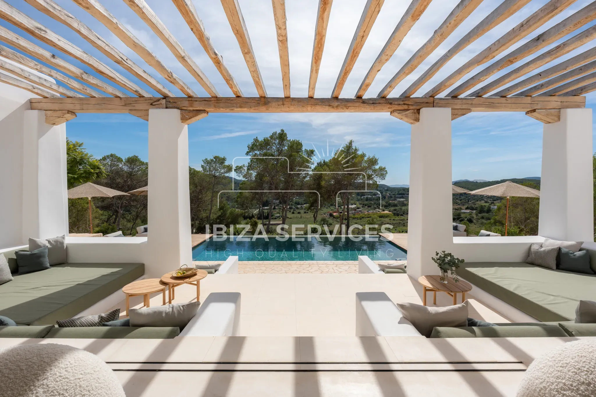 Villa Blakstad avec Vue Panoramique à Santa Gertrudis à Vendre