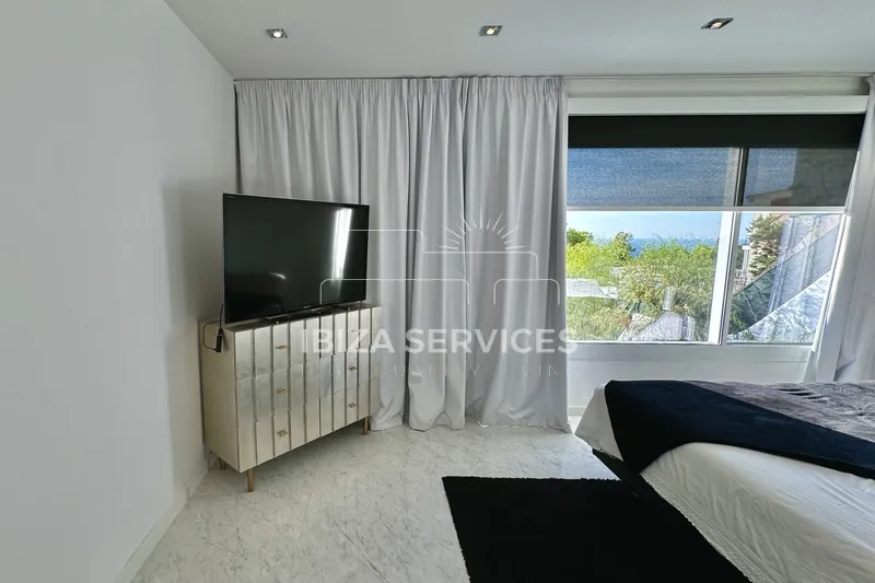 Luxury and cosy villa for sale in Cala Salada