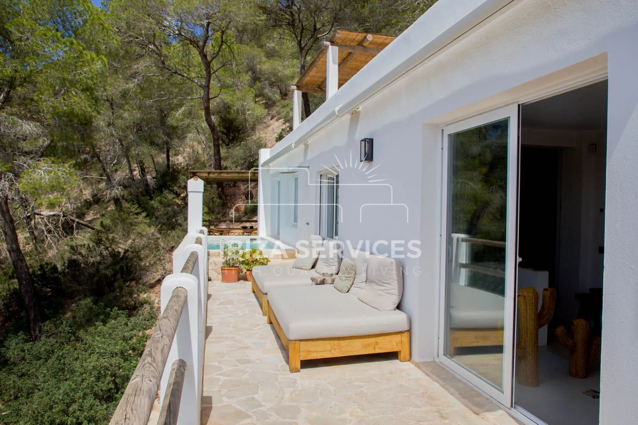 Villa de Luxe avec Vue sur Mer au Cœur du Parc Naturel de Salinas