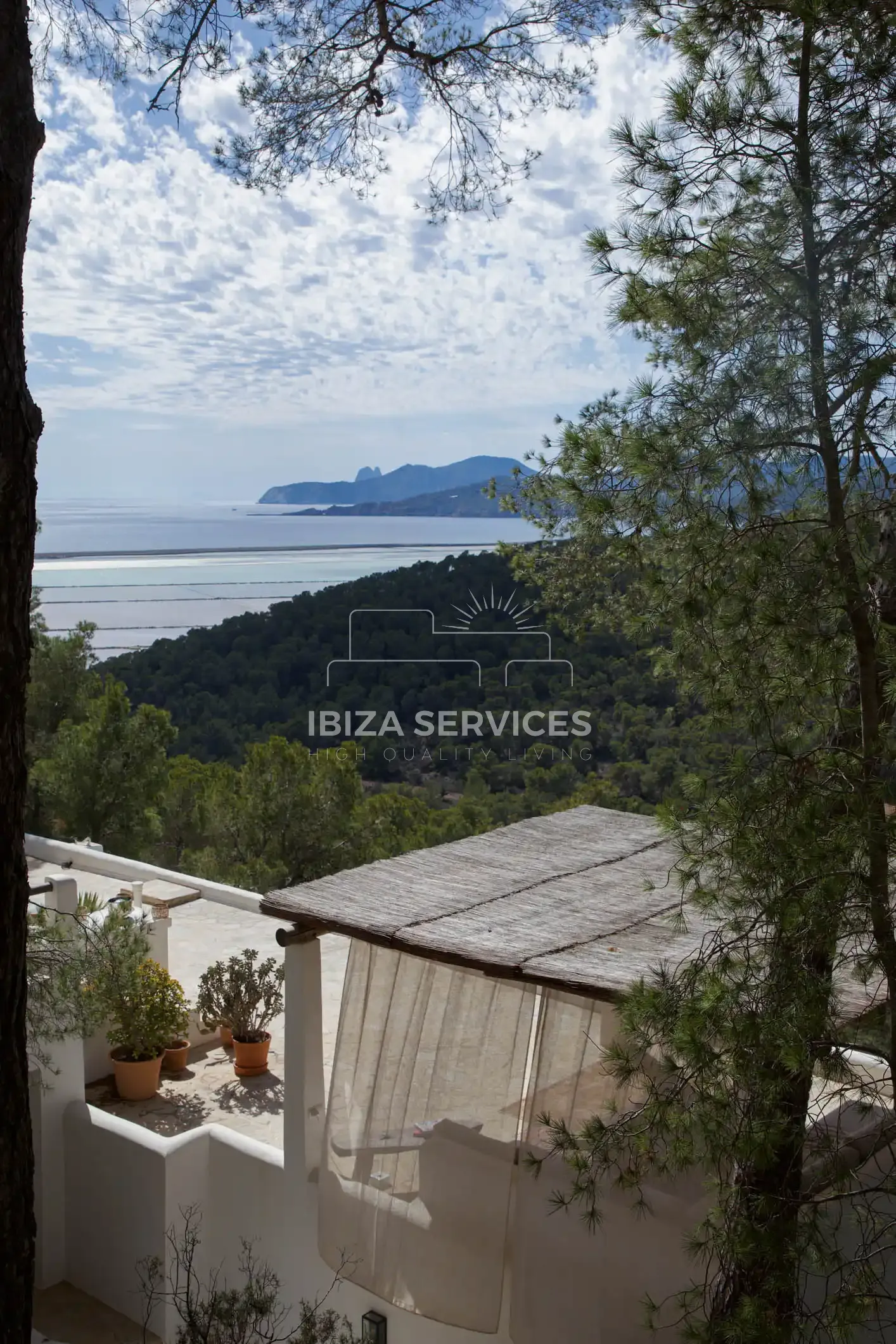 Villa de Luxe avec Vue sur Mer au Cœur du Parc Naturel de Salinas