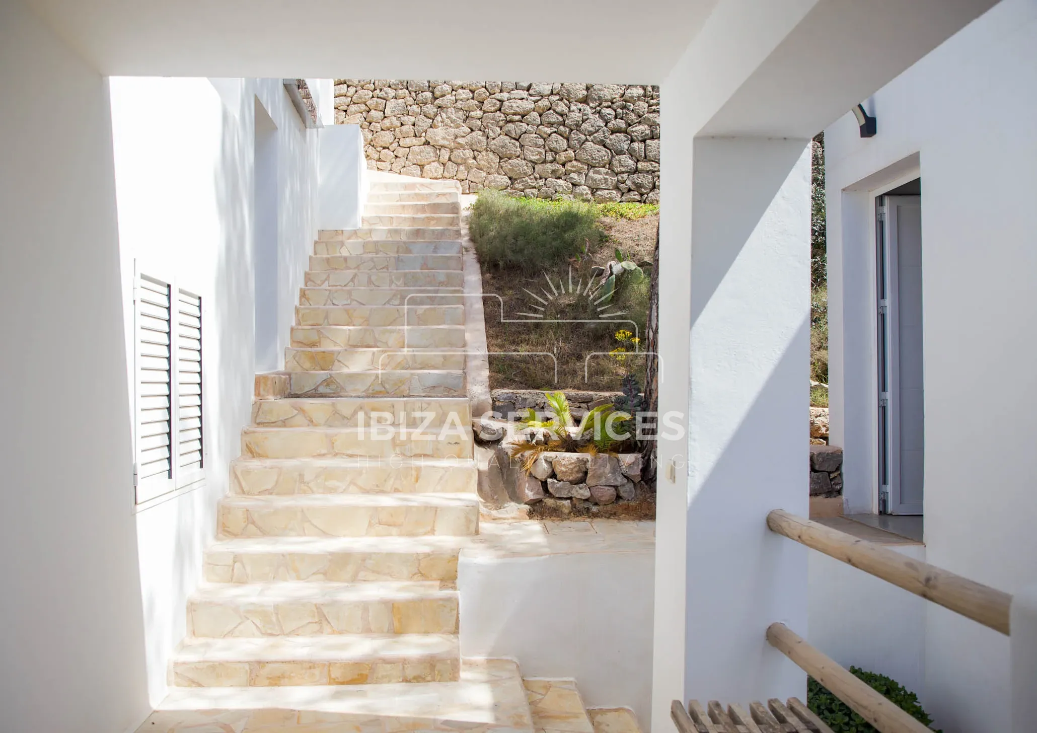 Villa de Luxe avec Vue sur Mer au Cœur du Parc Naturel de Salinas