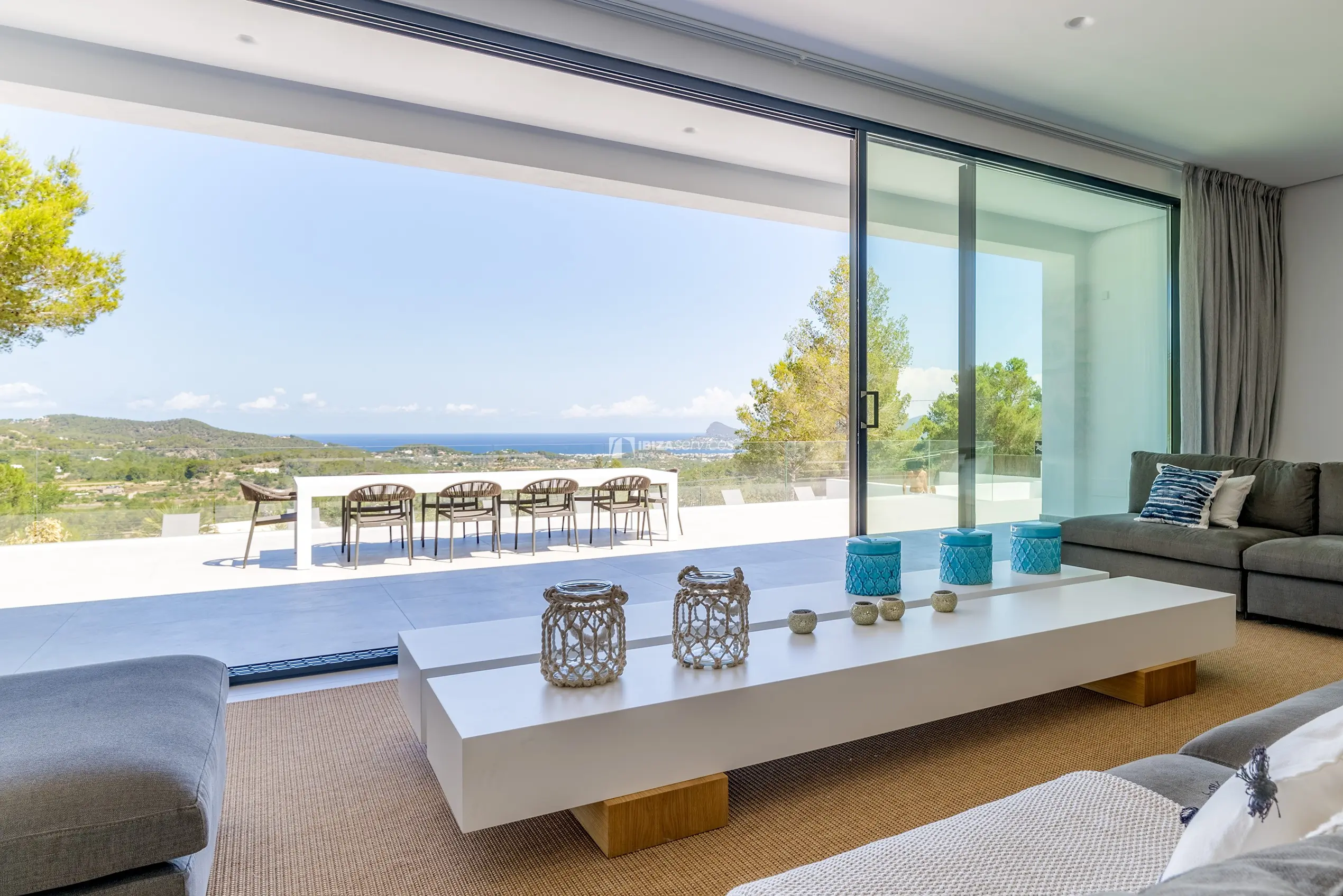 Luxe villa met zeezicht dichtbij San Jose