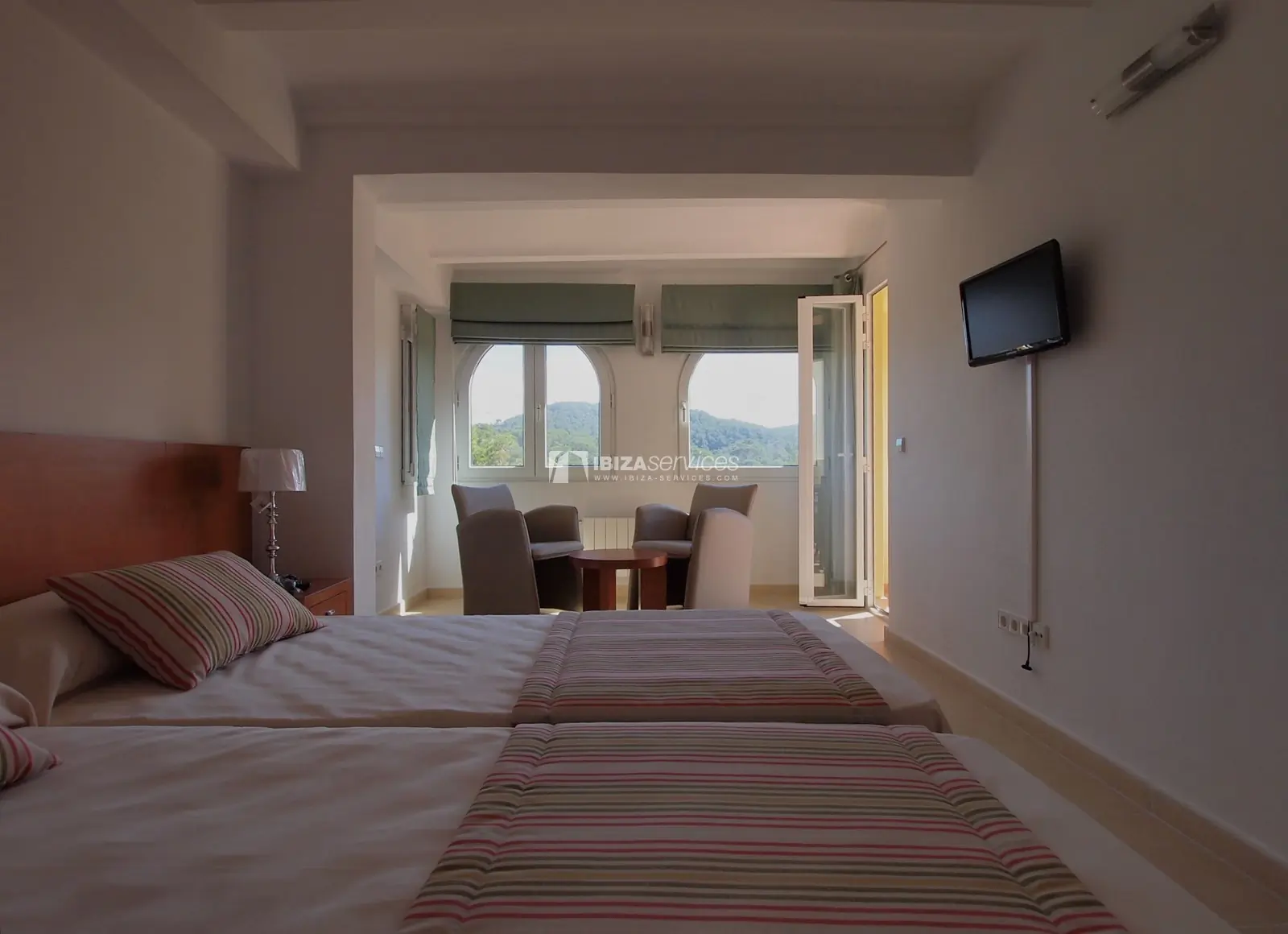 Villa met 7 slaapkamers met uitzicht op de zee Cala Moli