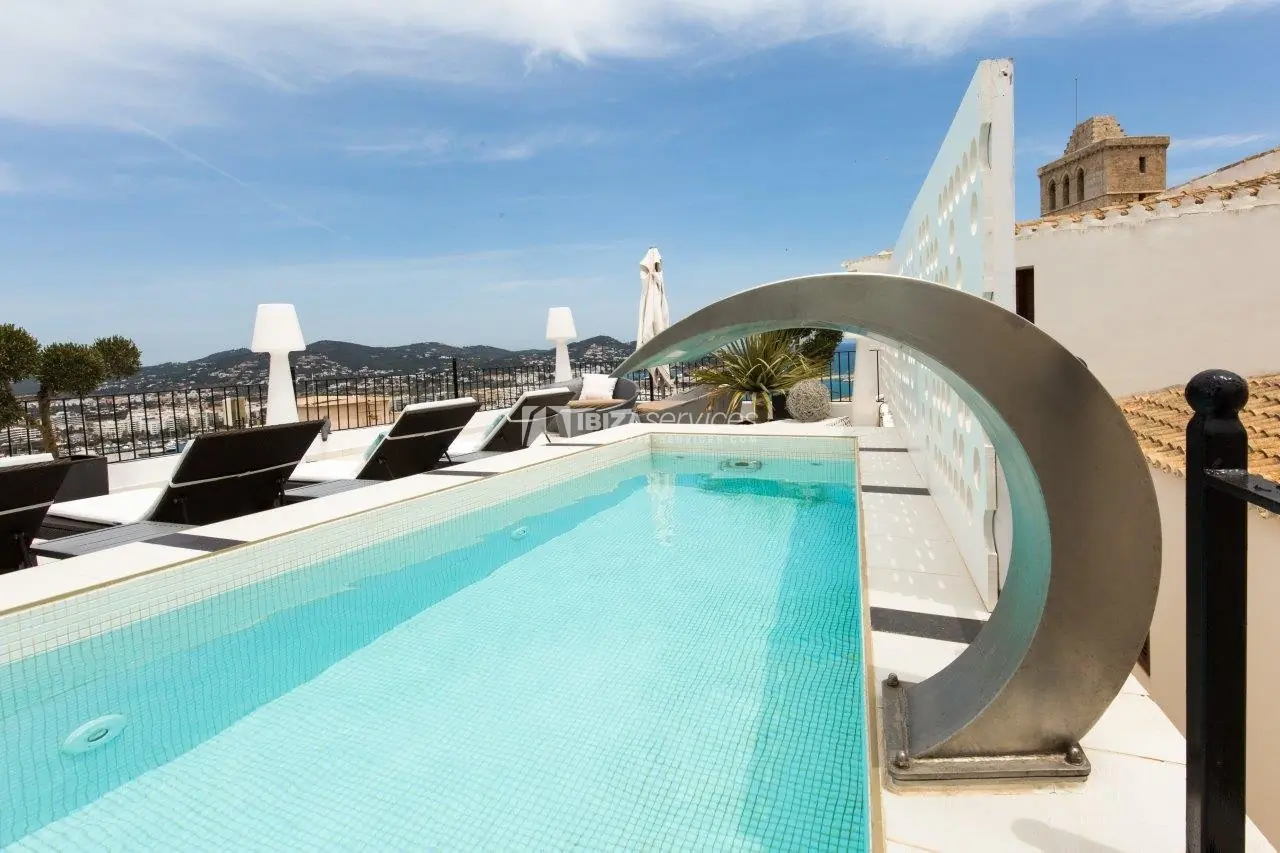 Ibiza luxe paleis te huur
