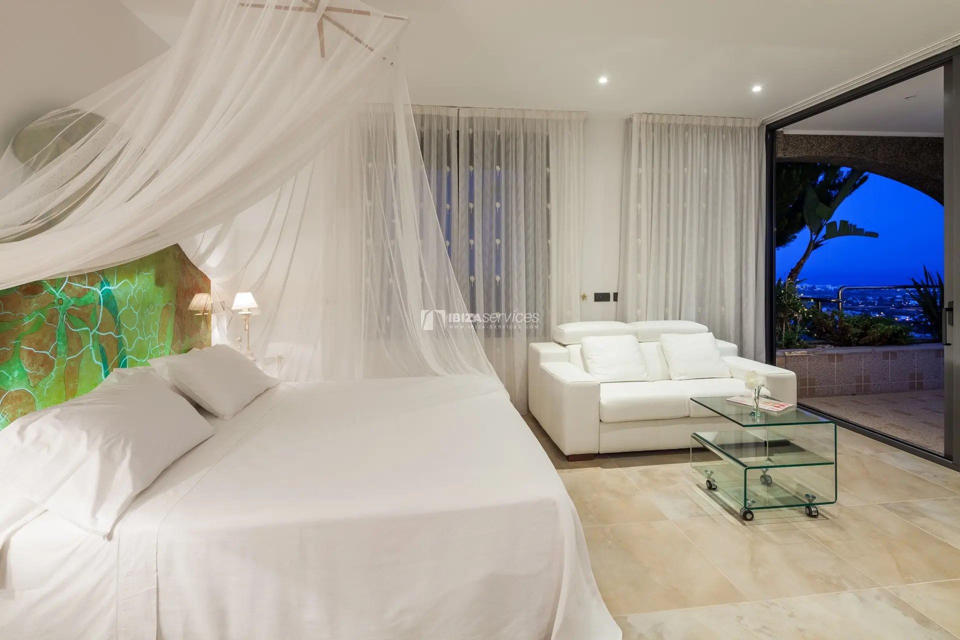 10 спальная вилла с панорамным видом Sa Carroca