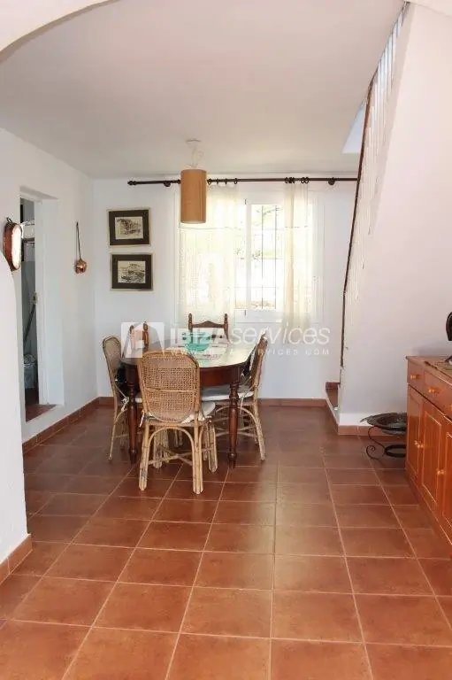 Ein Haus mit Meerblick in Talamanca, Ibiza zu vermieten