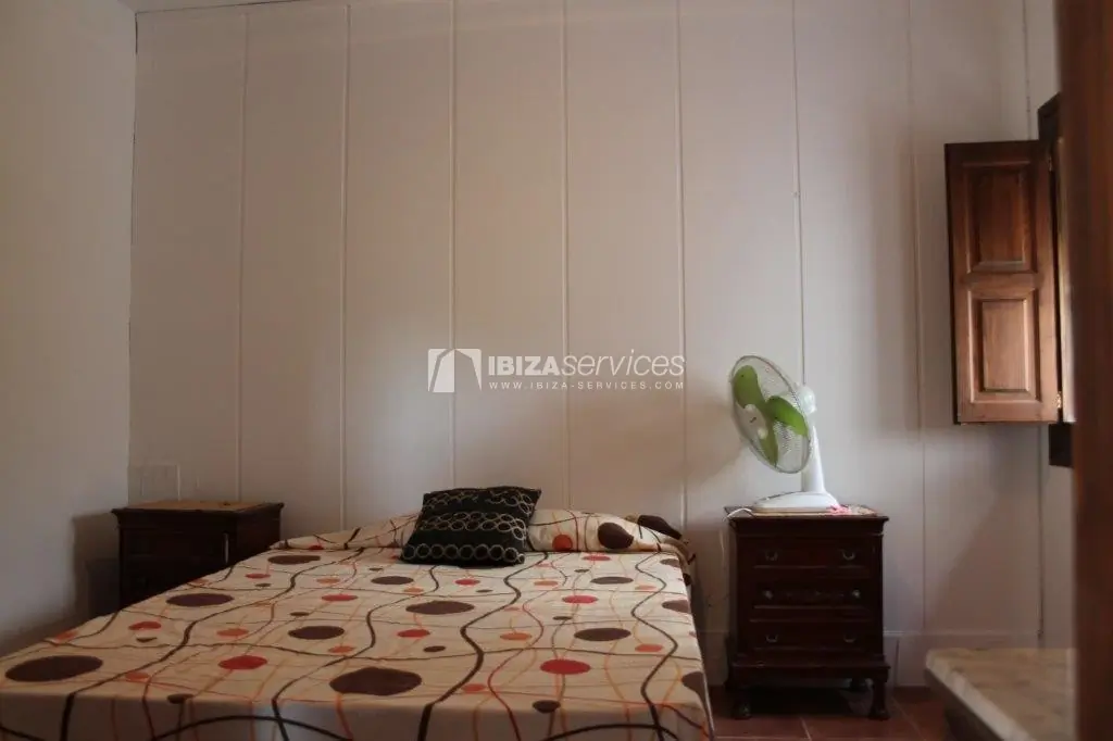 Rent house Ibiza Talamanca for the season