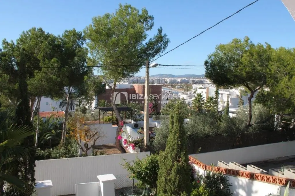 Alquiler de casa en Talamanca Ibiza para la temporada.