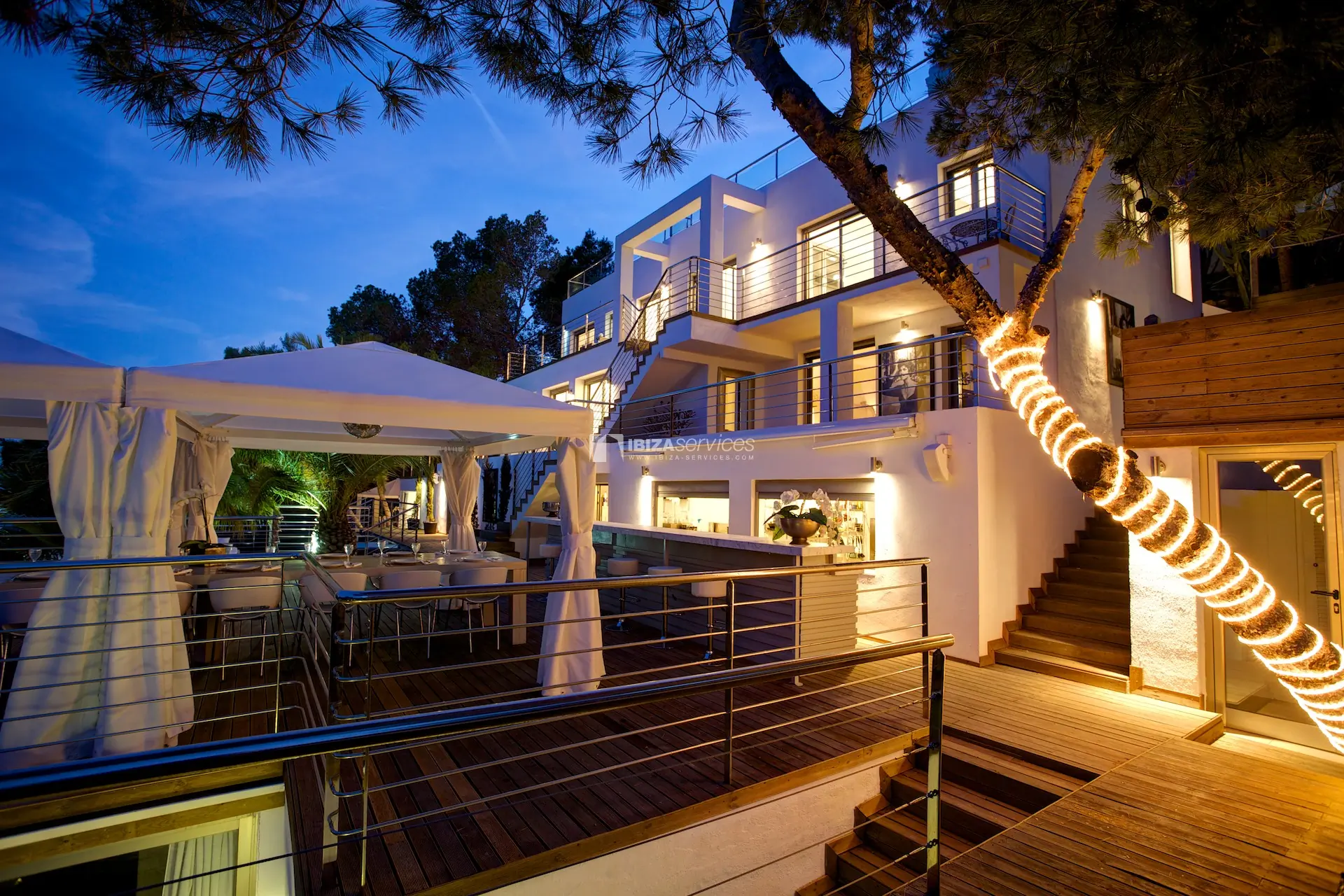 Luxueuse villa de 9 chambres à louer proche de Ibiza