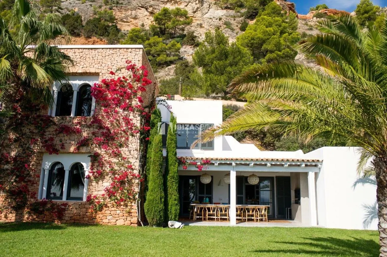 luxury 6 bedroom villa Es cubells holidays rental