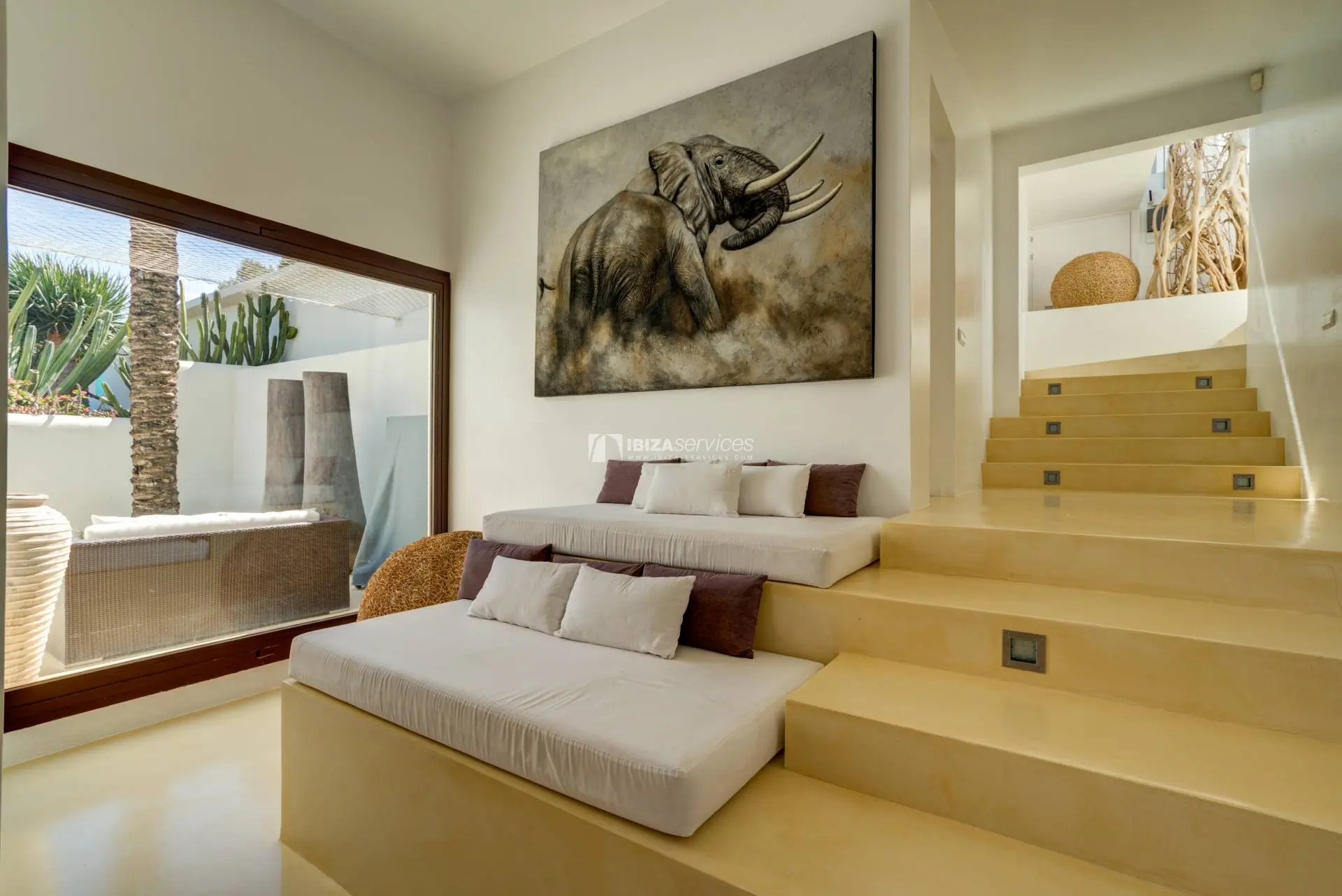 Luxe 6 slaapkamer vakantievilla Cala Jondal dichtbij Blue Marlin