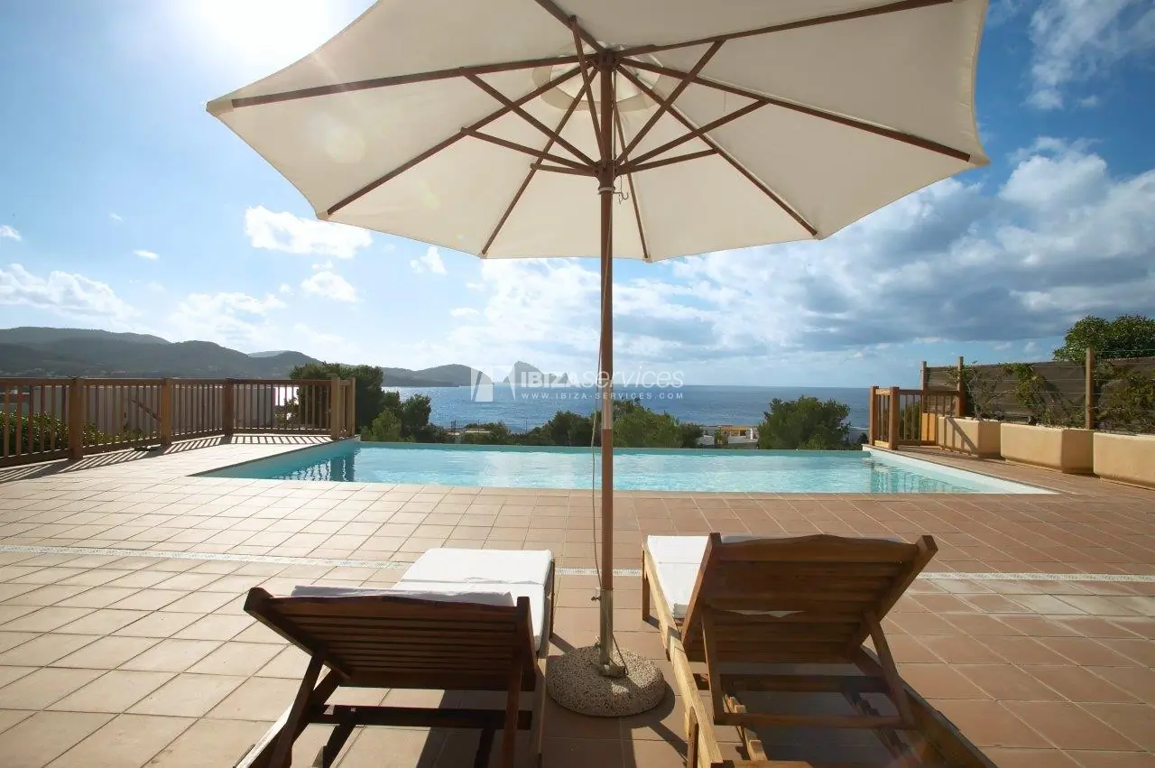 Cala Codolar villa vacation rentals 3 bedrooms with tennis court
