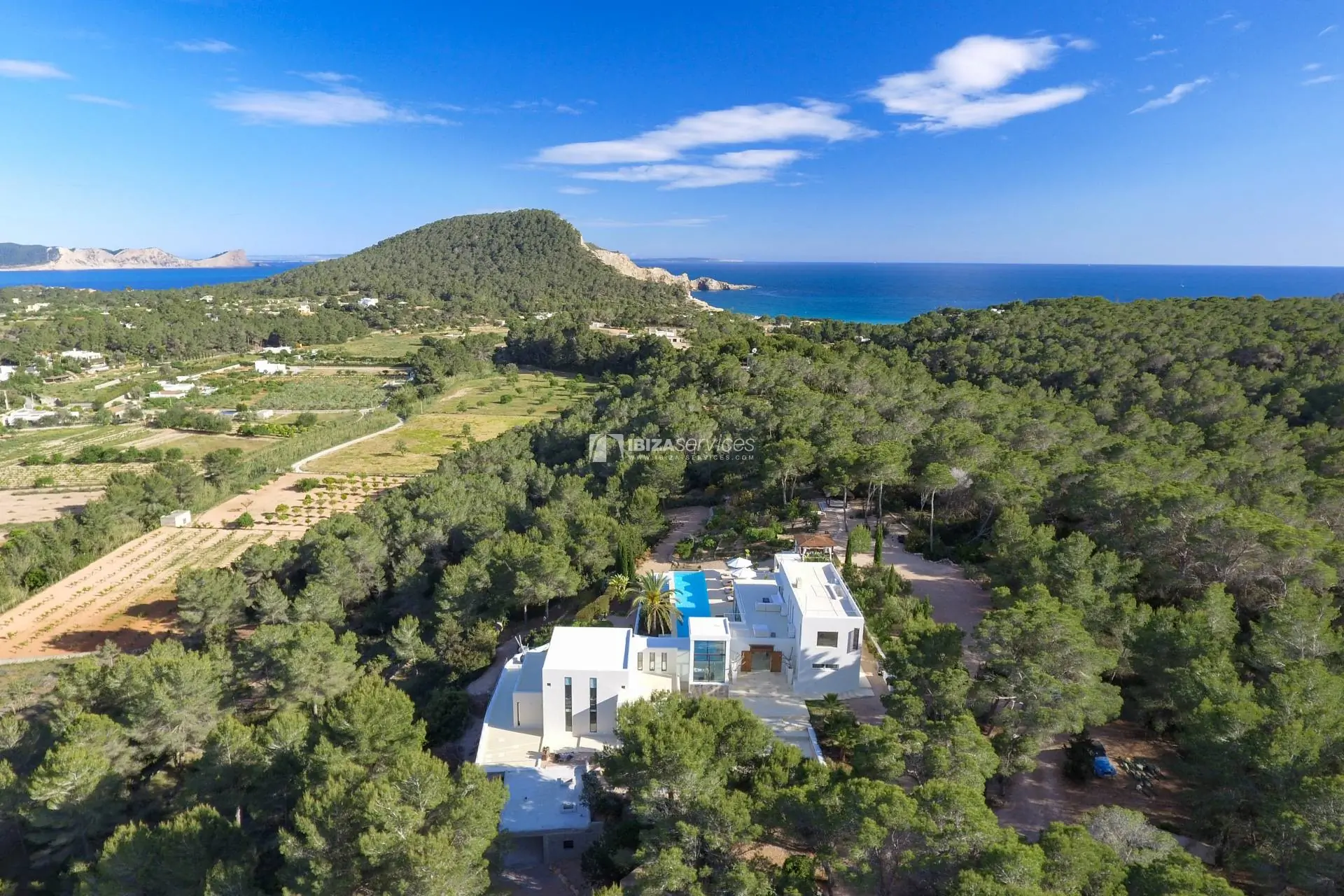 Luxury 6 bedroom holiday villa Cala Jondal close to Blue Marlin