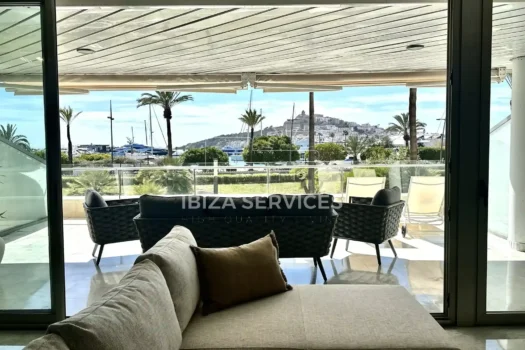 Exceptional Frontline Apartment in the Prestigious Miramar Residence – Ibiza Marina Botafoch.