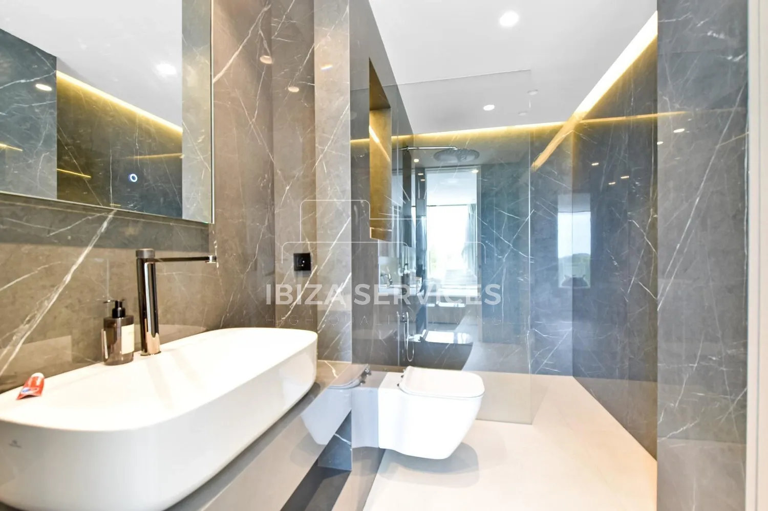 Foto 26 van Impressive Luxury Villa in Ibiza with Sea Views for sale