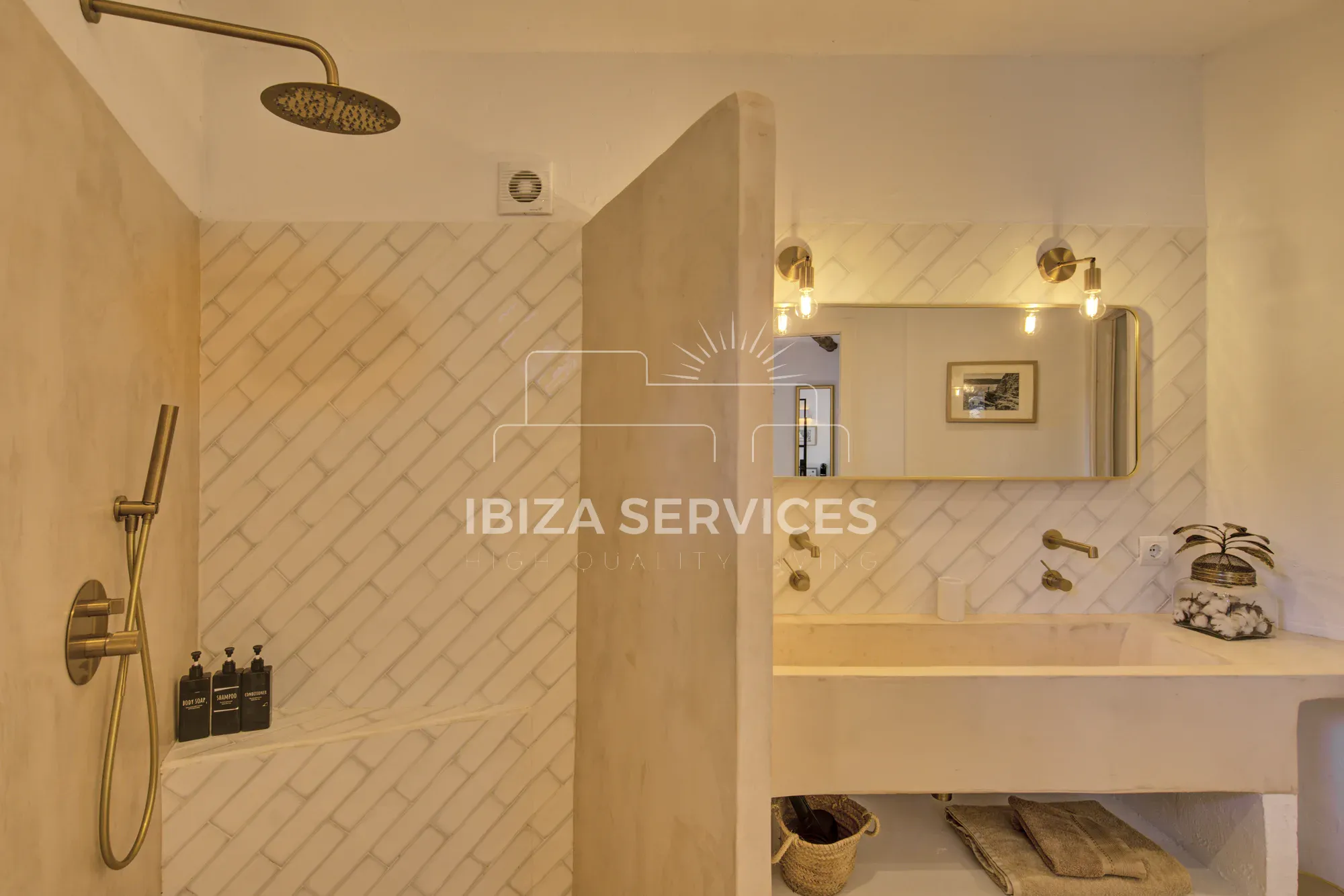 Foto 21 van Charming Villa for Sale in Ibiza with Tourist License