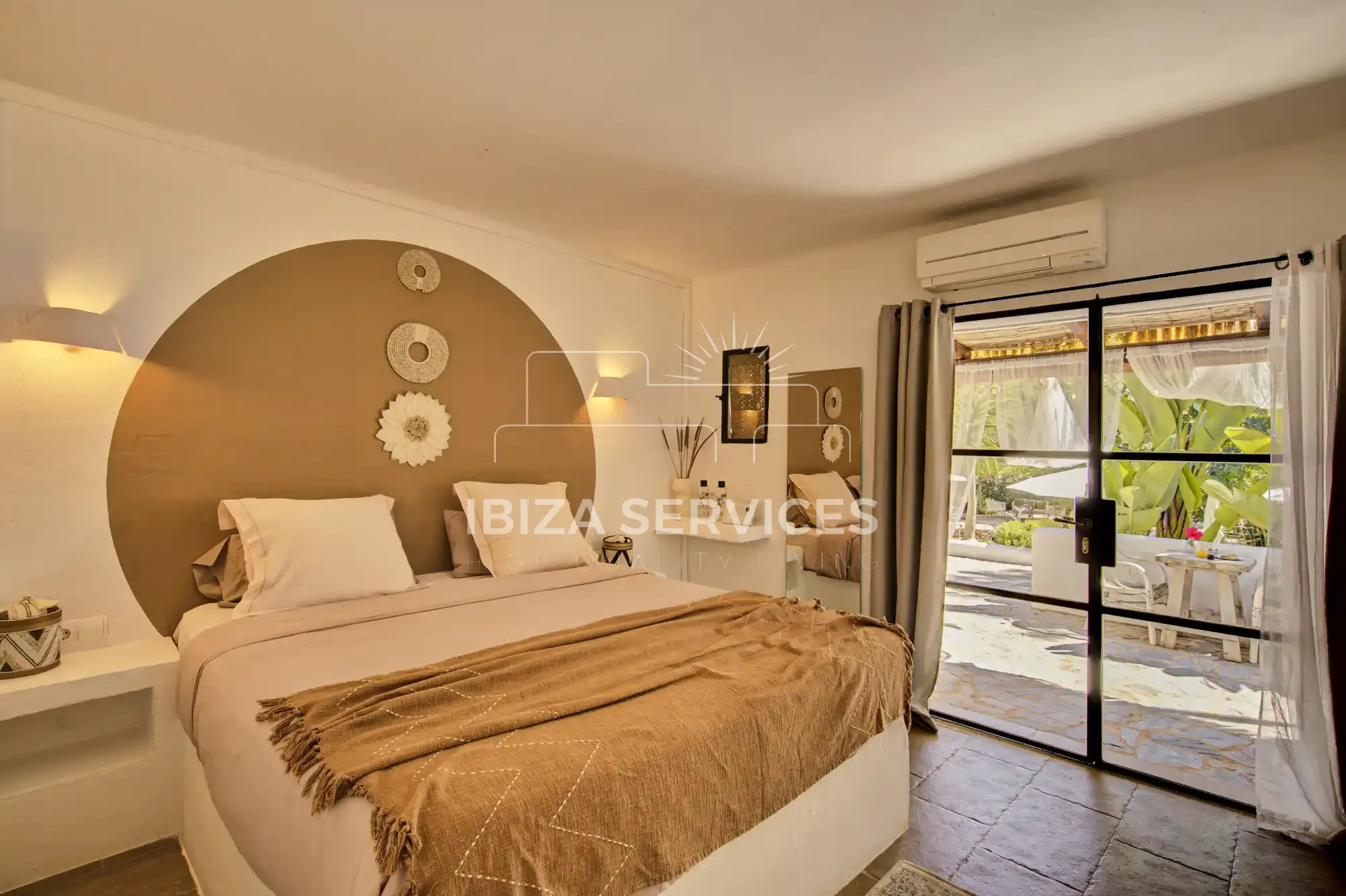 Foto 30 van Charming Villa for Sale in Ibiza with Tourist License