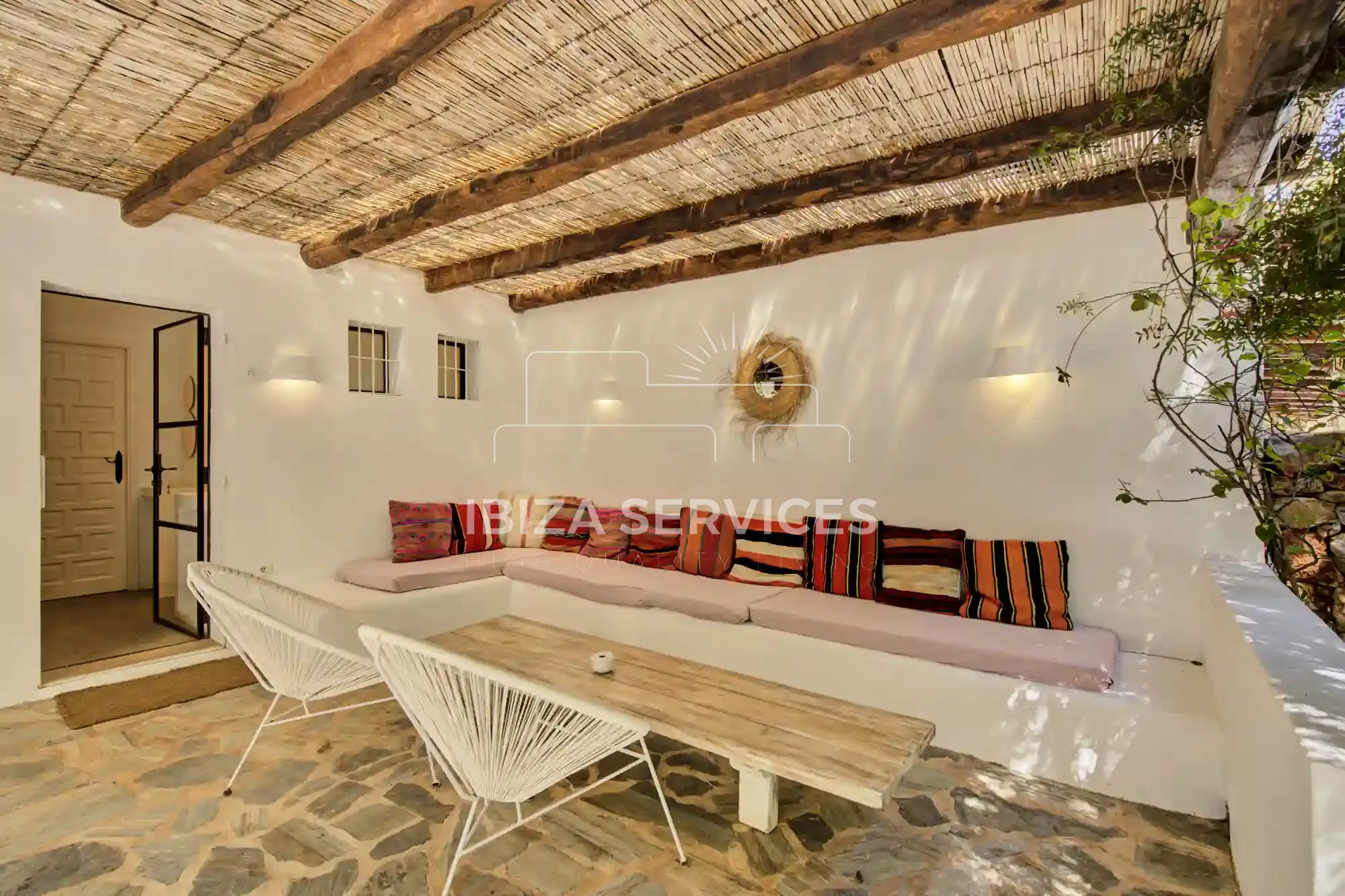 Foto 32 van Charming Villa for Sale in Ibiza with Tourist License