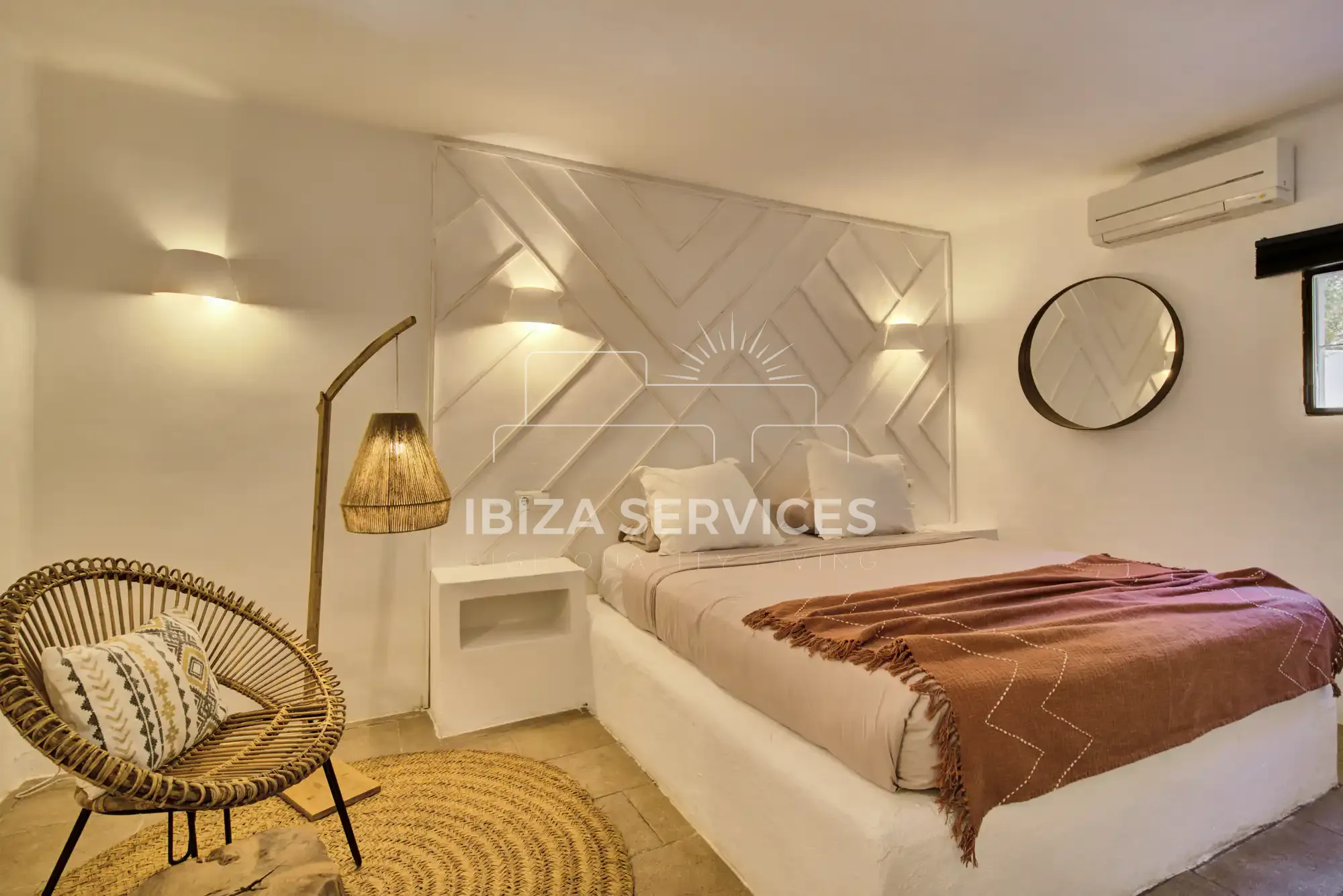 Foto 34 van Charming Villa for Sale in Ibiza with Tourist License