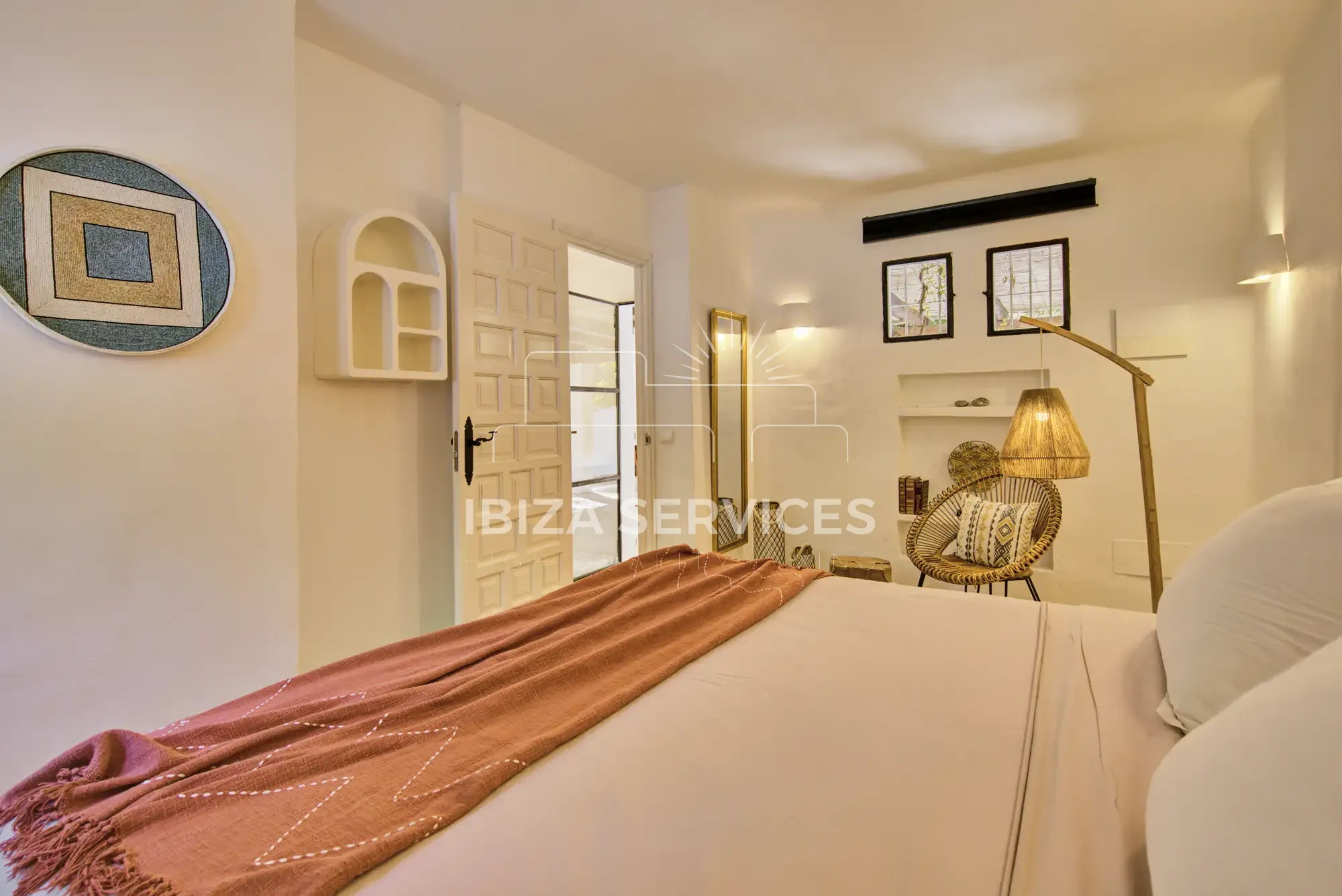 Foto 36 van Charming Villa for Sale in Ibiza with Tourist License