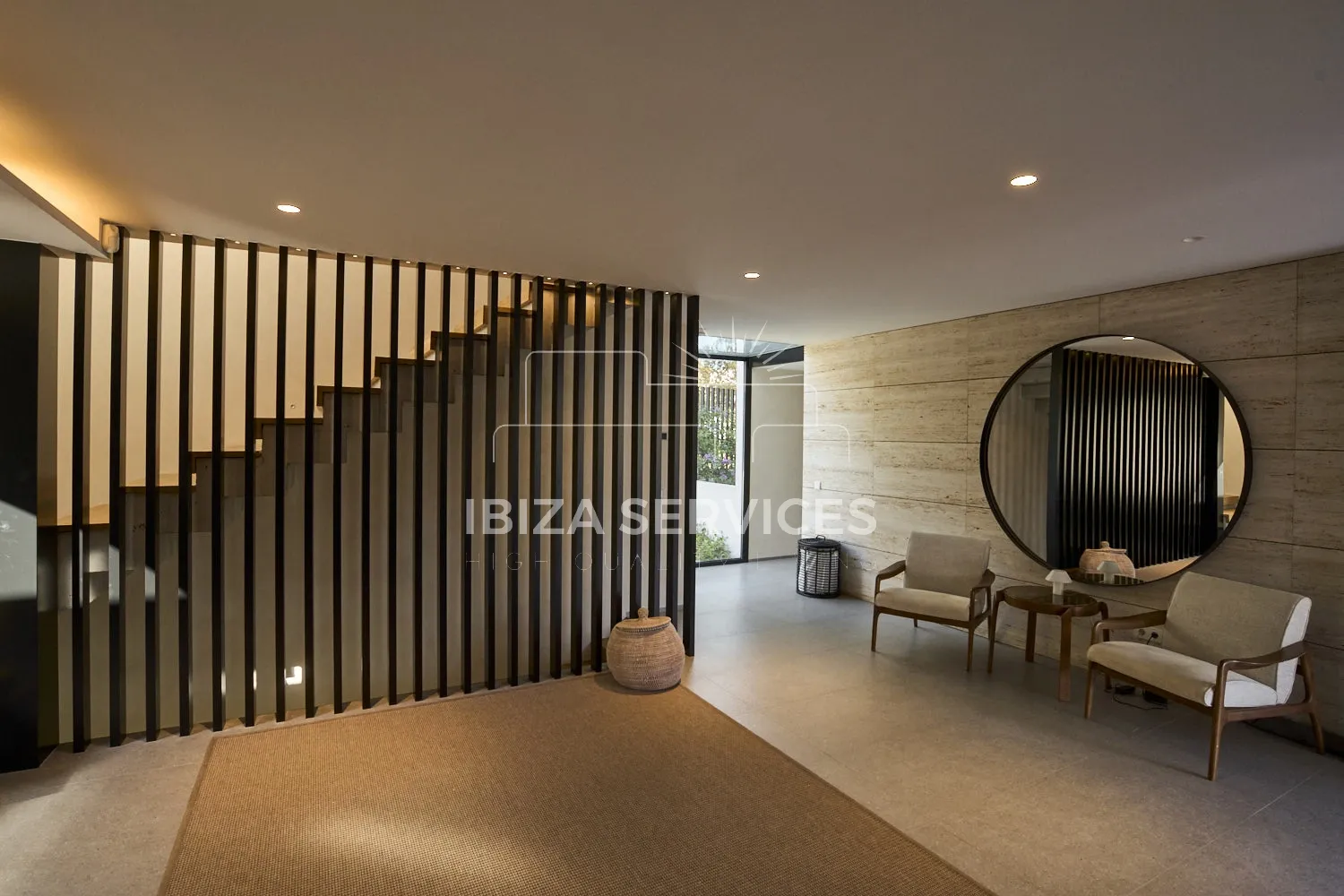 Foto 6 van An Elegant Brand-New Contemporary Property with Sea Views