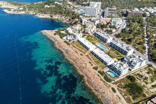 Two-bedroom sea view apartment in a prime first-line location near Cala Gració