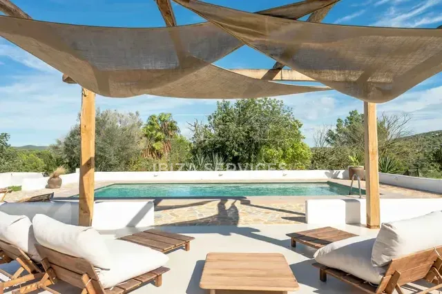 Foto 15 van Five-Bedroom Elegant Ibiza Finca for Sale in Santa Gertrudis