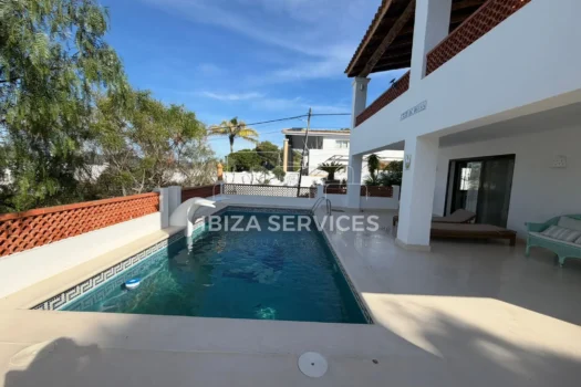 6 Bedroom House with Sea Views for Sale in Jesús