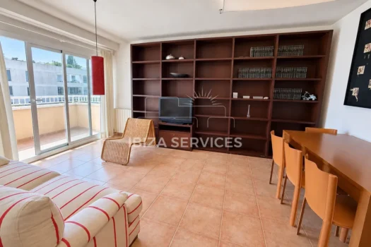 Well-Located Two-Bedroom Apartment in Jesús with Parking